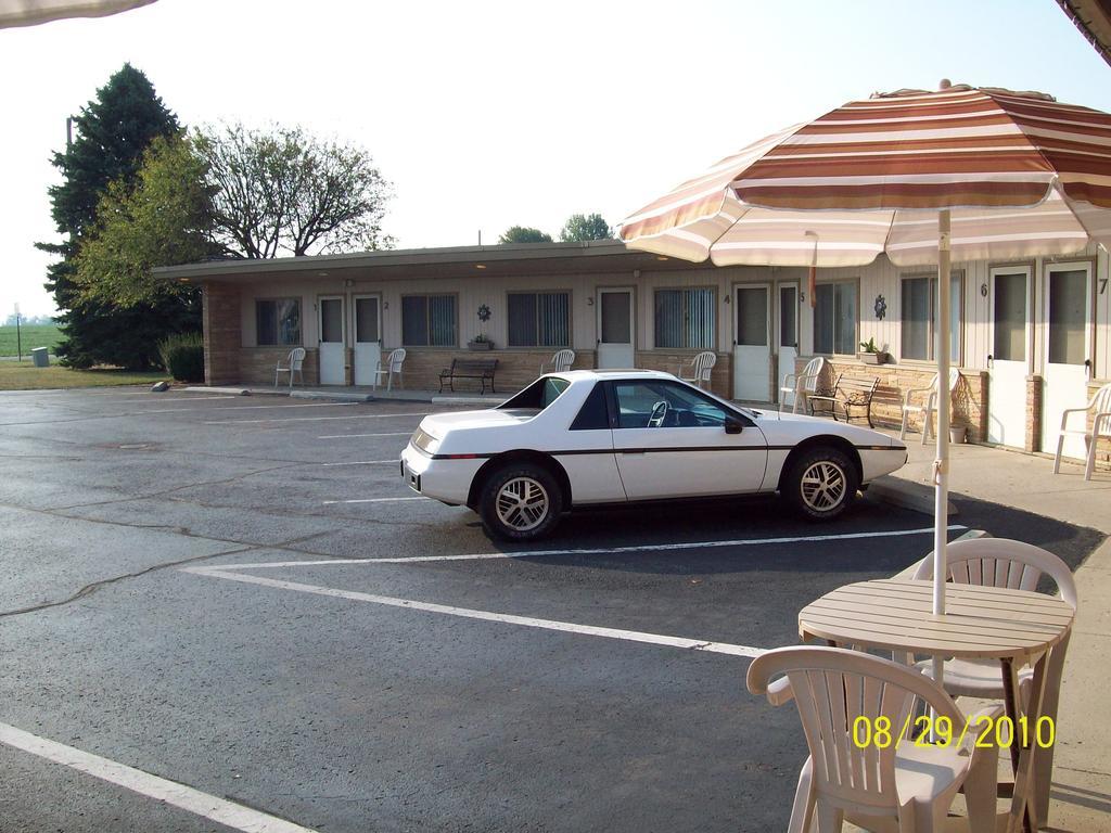 Plaza Motel Bryan Ngoại thất bức ảnh