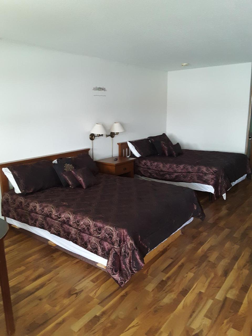 Plaza Motel Bryan Phòng bức ảnh